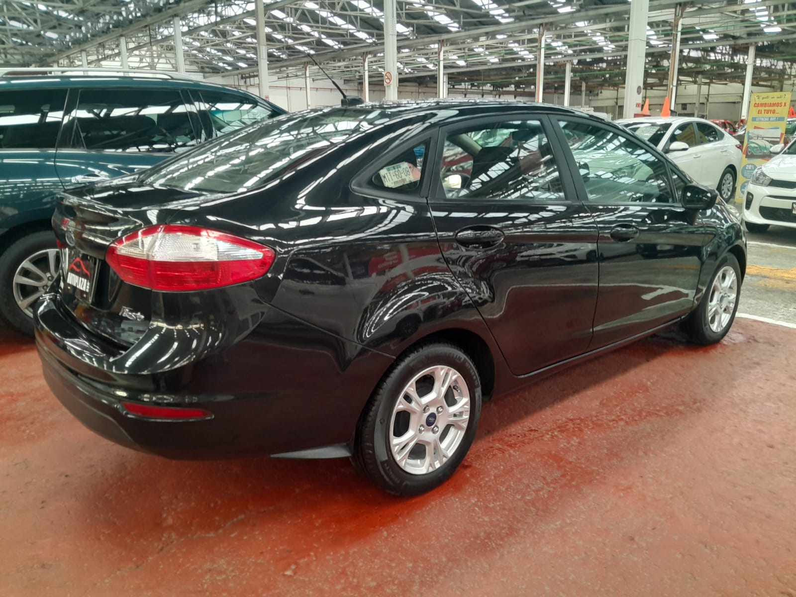 Ford Fiesta Se 2015 At
